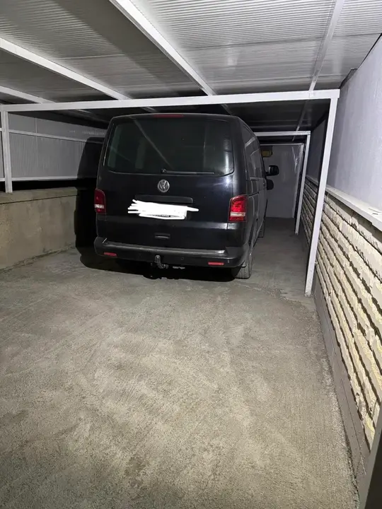 Volkswagen Multivan 2010 photo 3