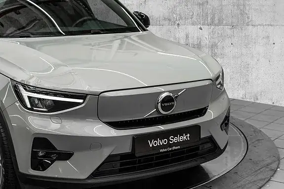 Volvo Ex40 2025 photo 2