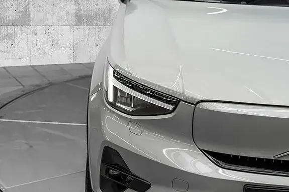 Volvo Ex40 2025 photo 4
