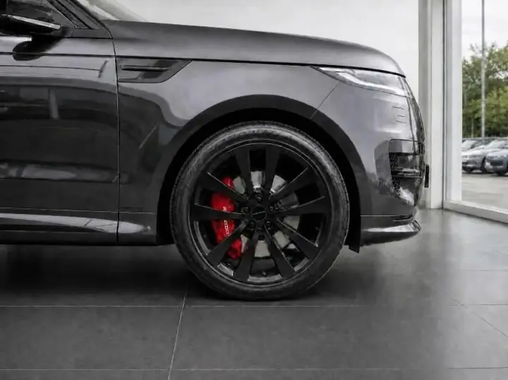 Land Rover Range Rover Sport photo 3