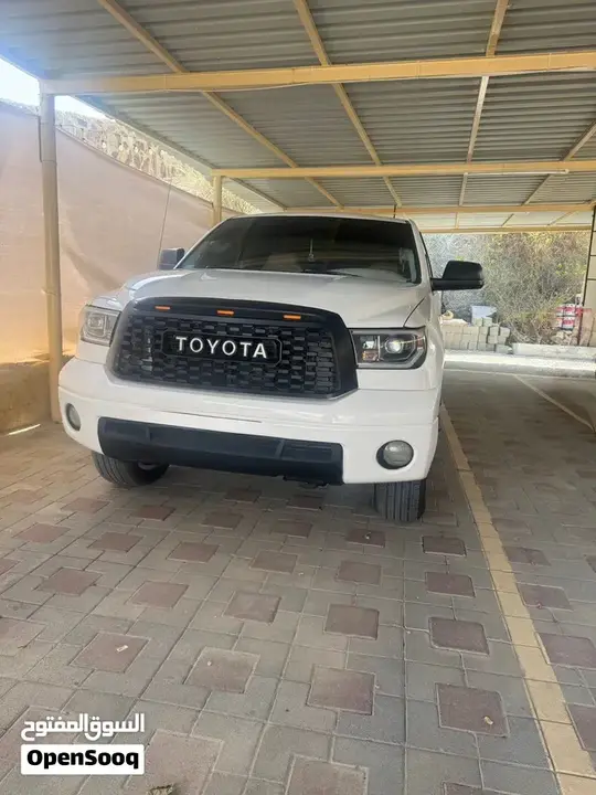 Toyota Tundra 2011 photo 2