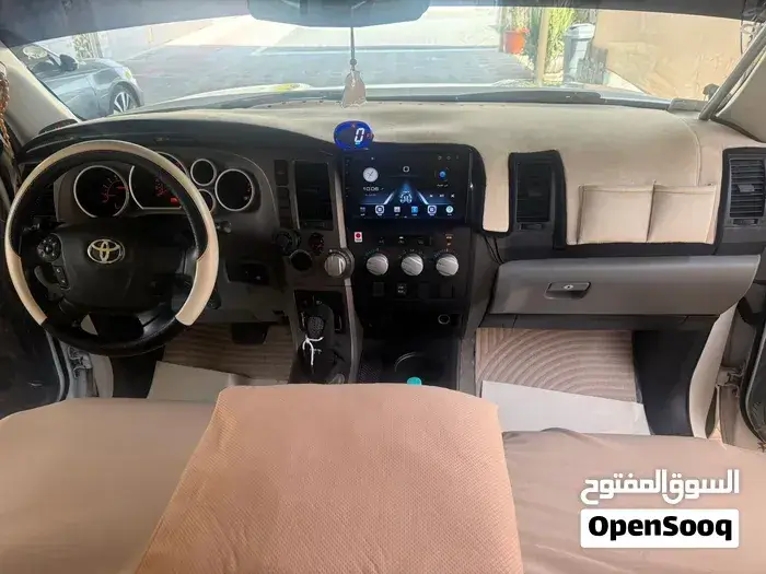 Toyota Tundra 2011 photo 3