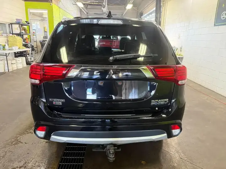 Mitsubishi Outlander 2018 photo 5