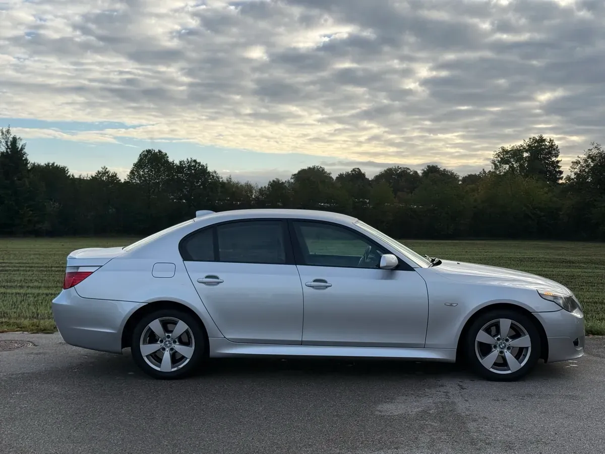 BMW 5 Series 2007 photo 3