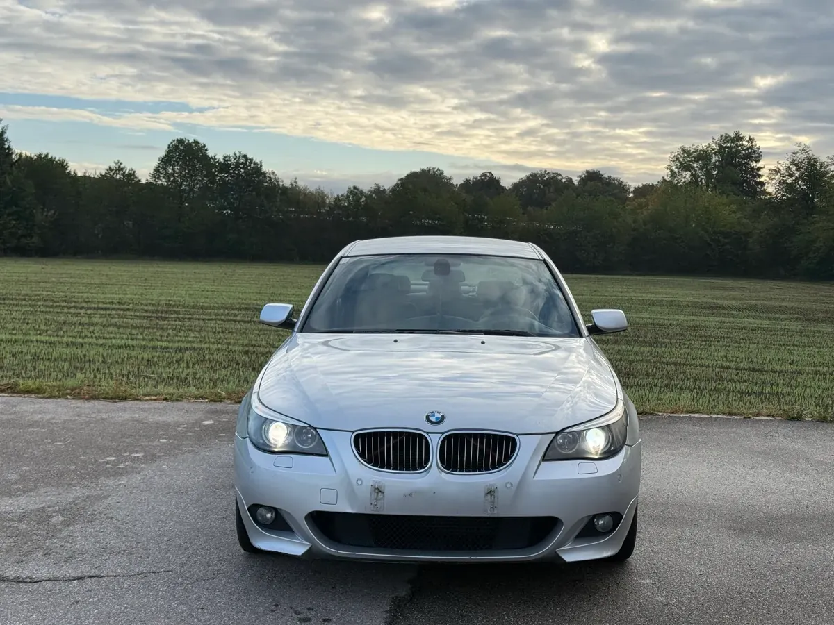 BMW 5 Series 2007 photo 2