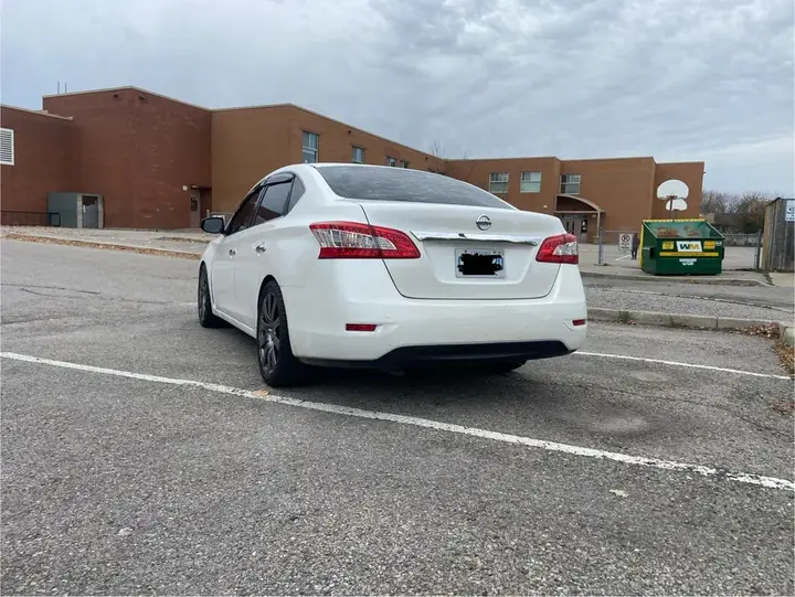 Nissan Sentra 2014 photo 4