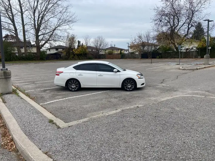 Nissan Sentra 2014 photo 2