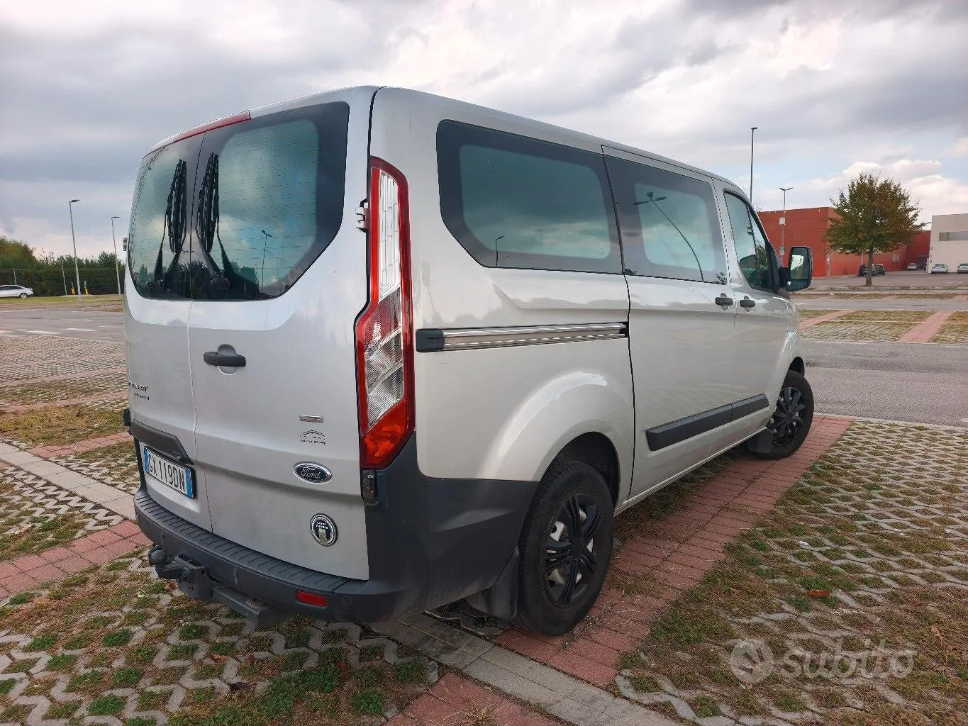 Ford Transit Custom 2013 photo 2