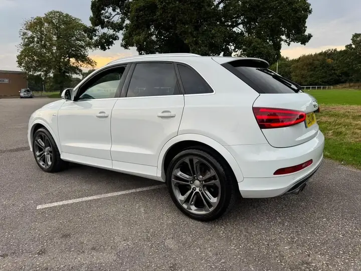 Audi Q3 2013 photo 4