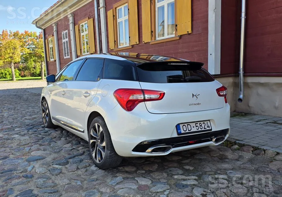 Citroen Ds5 2013 photo 2