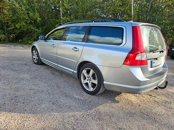 Volvo V70 2008 photo 3