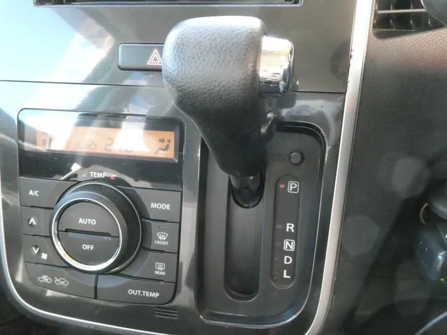 Suzuki Wagon R 2012 photo 4