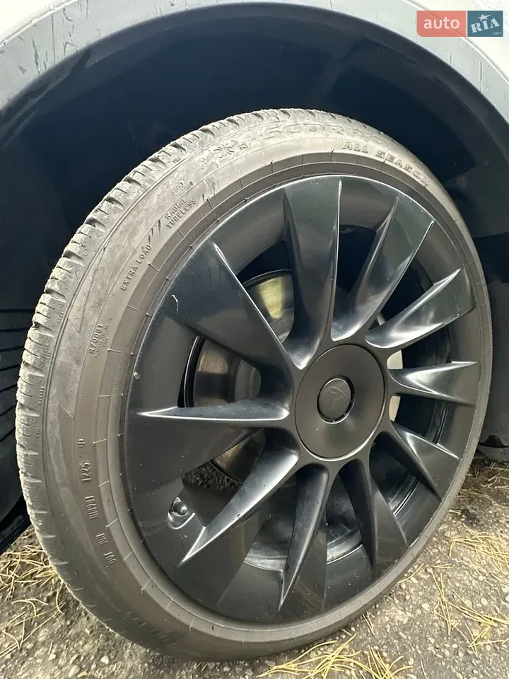 Tesla Model Y 2021 photo 5