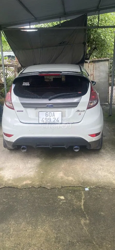 Ford Fiesta 2014 photo 3