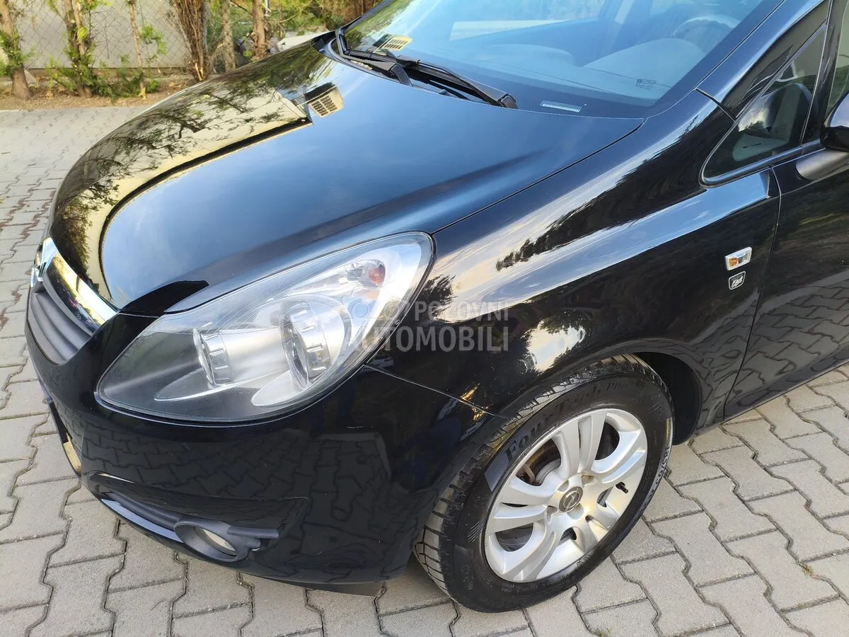 Opel Corsa D 2010 photo 4