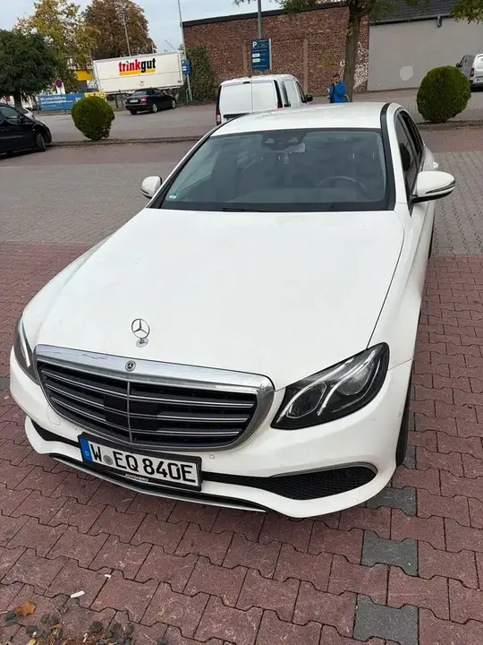 Mercedes-Benz E350E