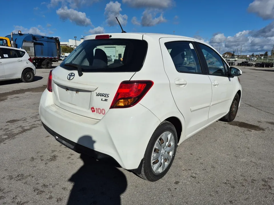 Toyota Yaris 2015 photo 5