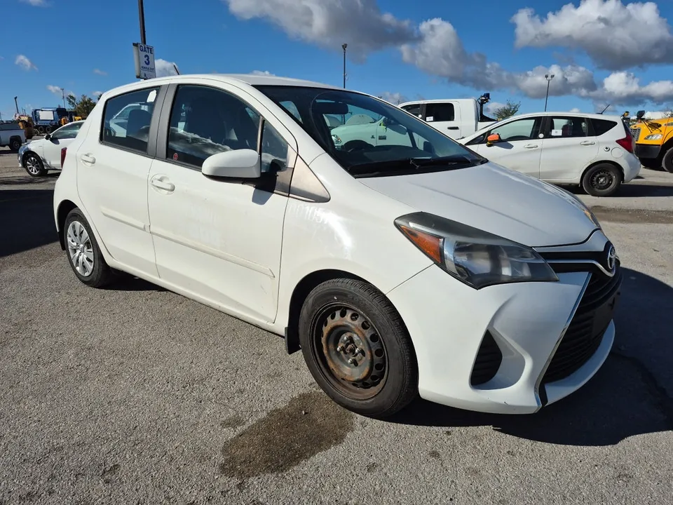 Toyota Yaris 2015 photo 3