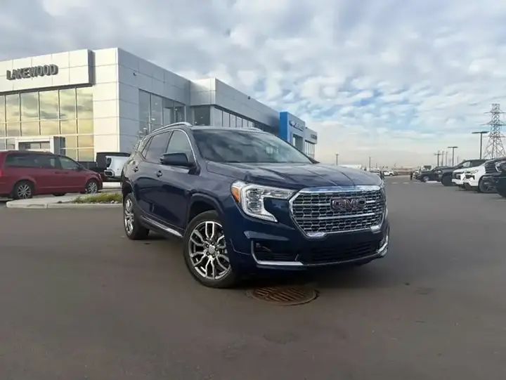 GMC Terrain 2022 photo 2