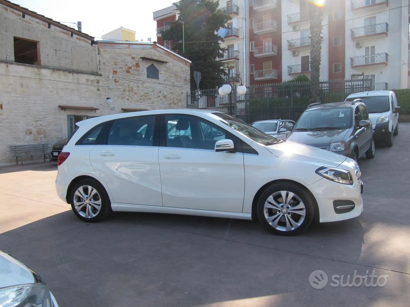 Mercedes-Benz B 200 D