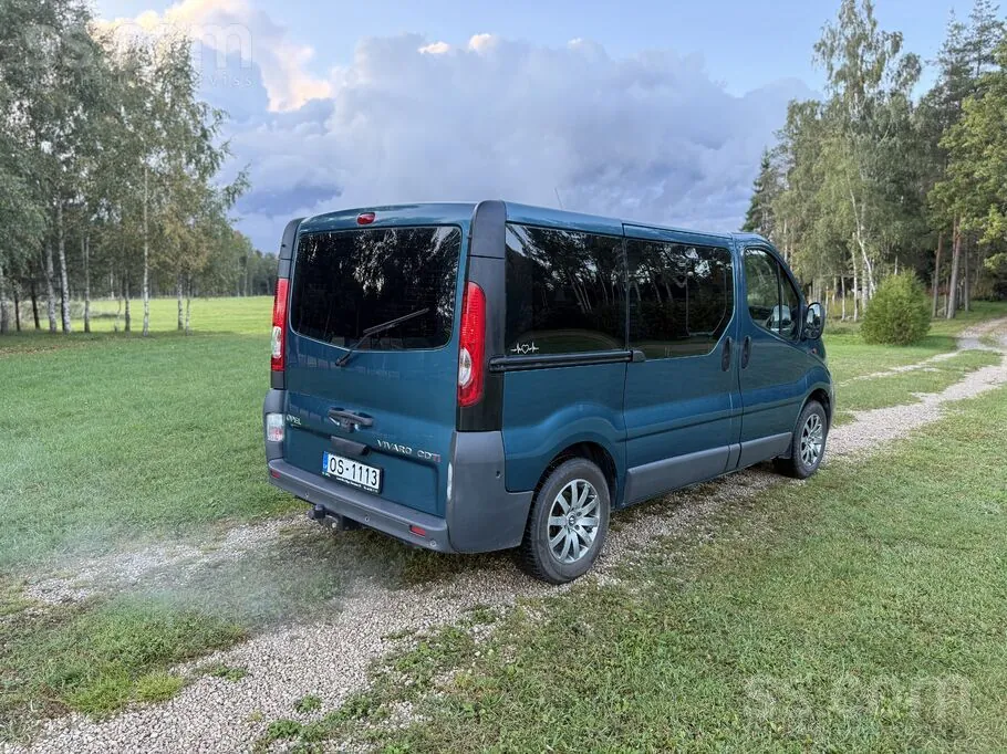 Opel Vivaro 2008 photo 2