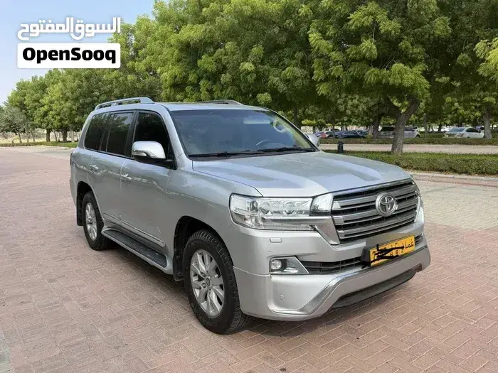 Toyota Land Cruiser 2016 photo 2