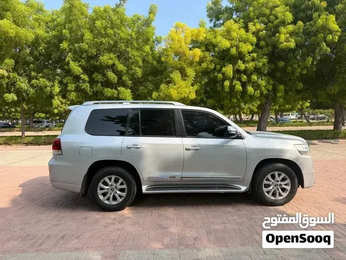 Toyota Land Cruiser 2016 photo 4