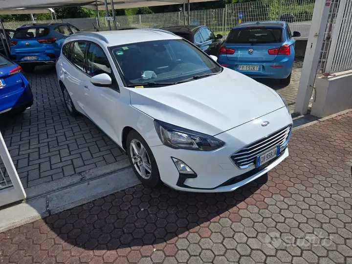 Ford Focus 2021 photo 2