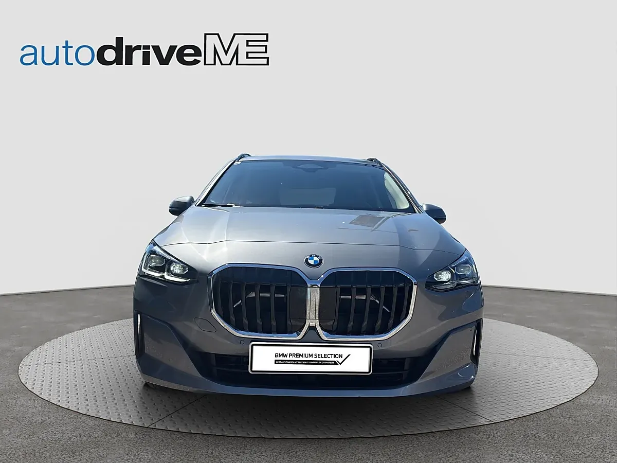 BMW 2 Series 2026 photo 2
