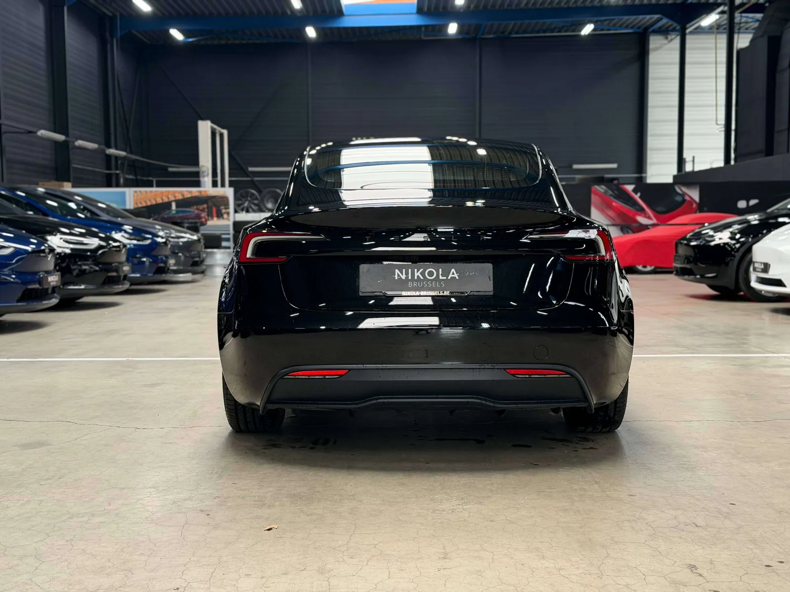 Tesla Model 3 2025 photo 3