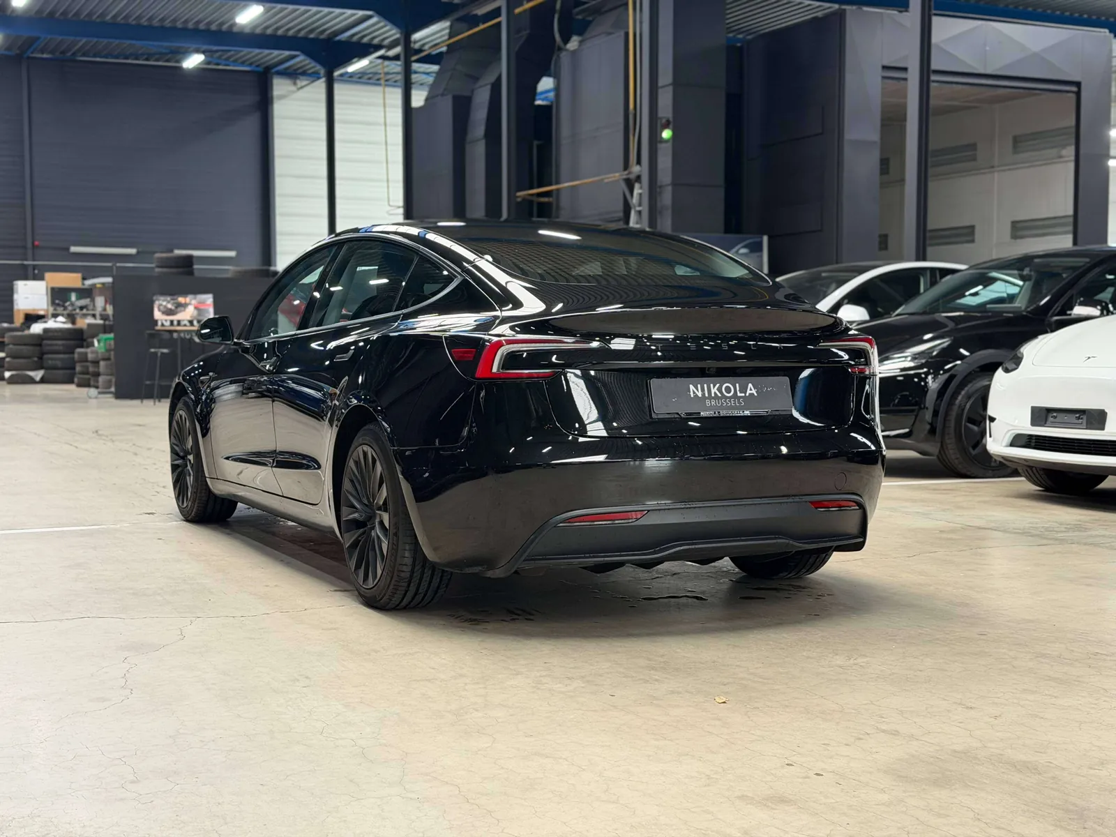 Tesla Model 3 2025 photo 2