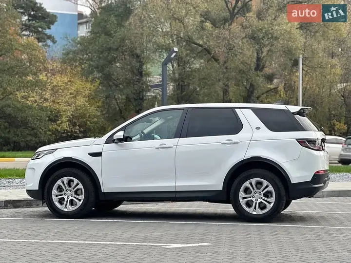 Land Rover Discovery Sport 2021 photo 5