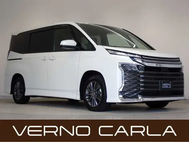 Toyota Corolla Hybrid 2024 photo 2