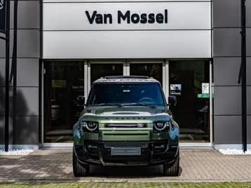 Land Rover Defender 2026 photo 2