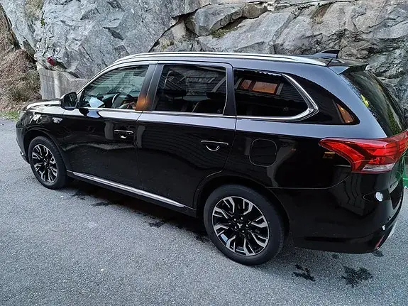 Mitsubishi Outlander 2016 photo 5