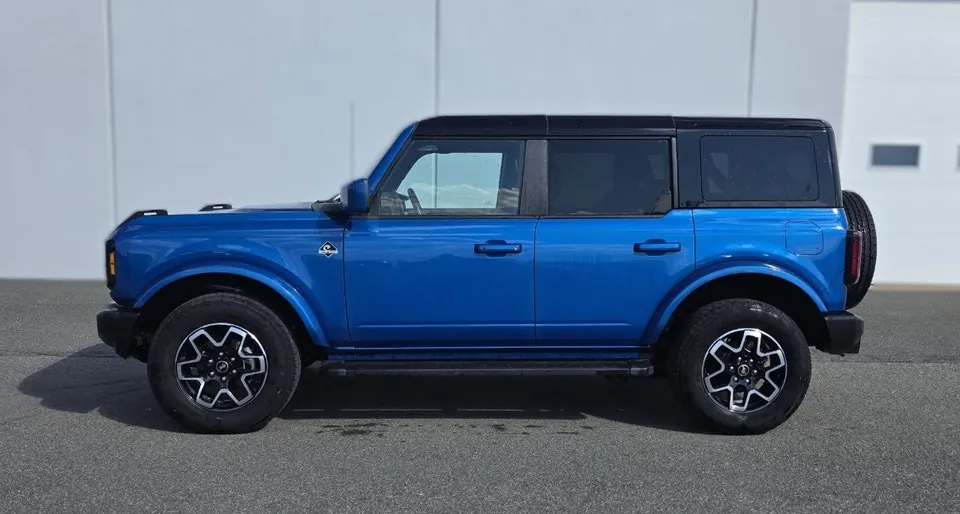 Ford Bronco 2024 photo 2