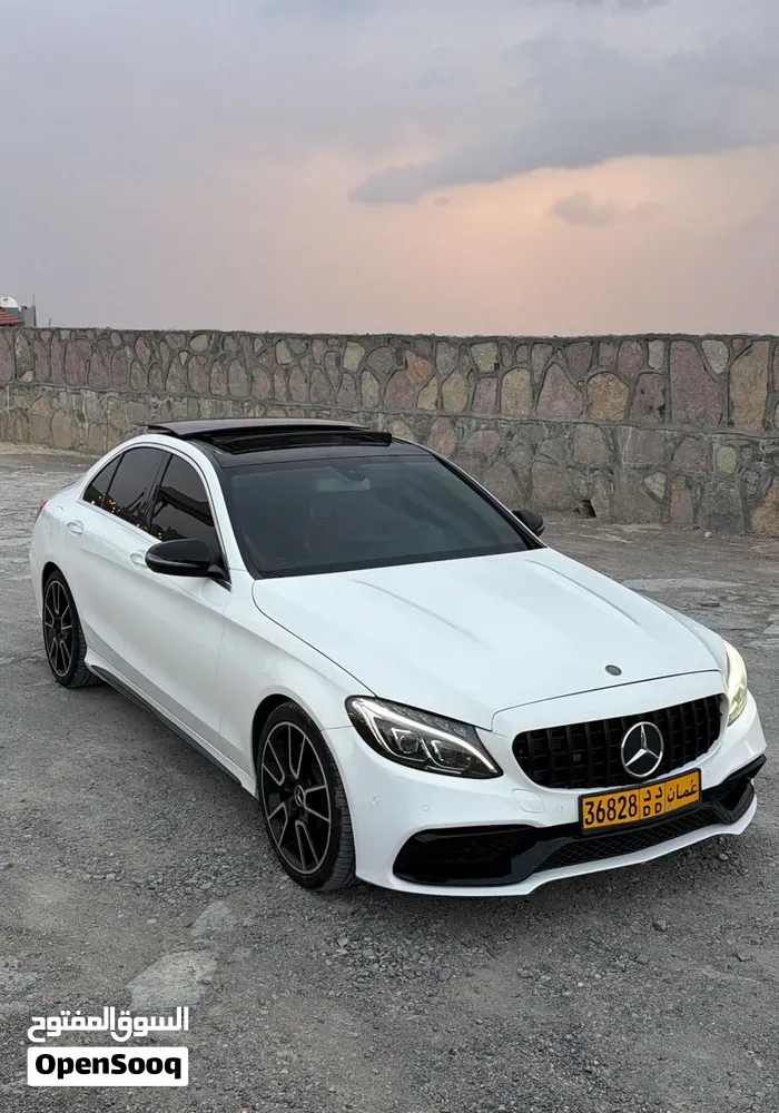Mercedes-Benz C300 2016 photo 3