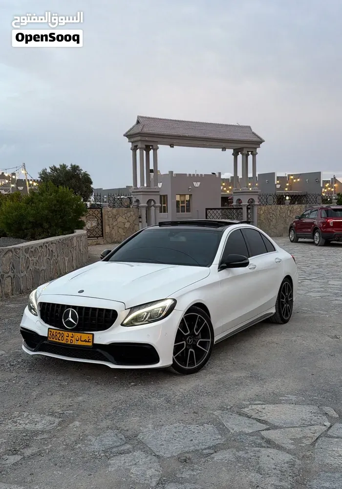 Mercedes-Benz C300