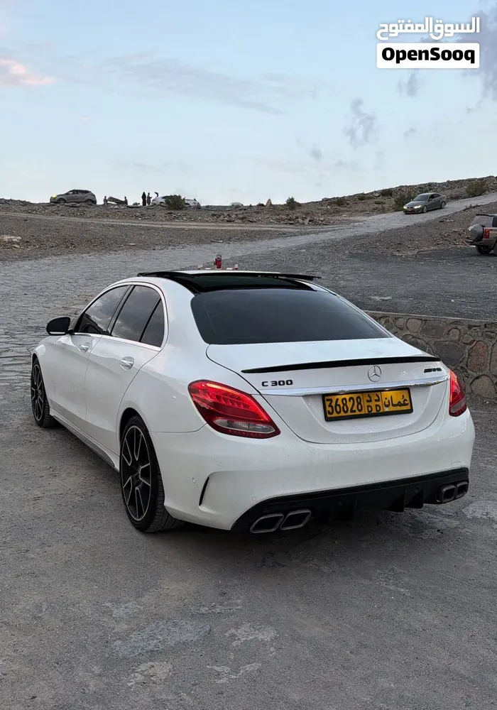 Mercedes-Benz C300 2016 photo 4
