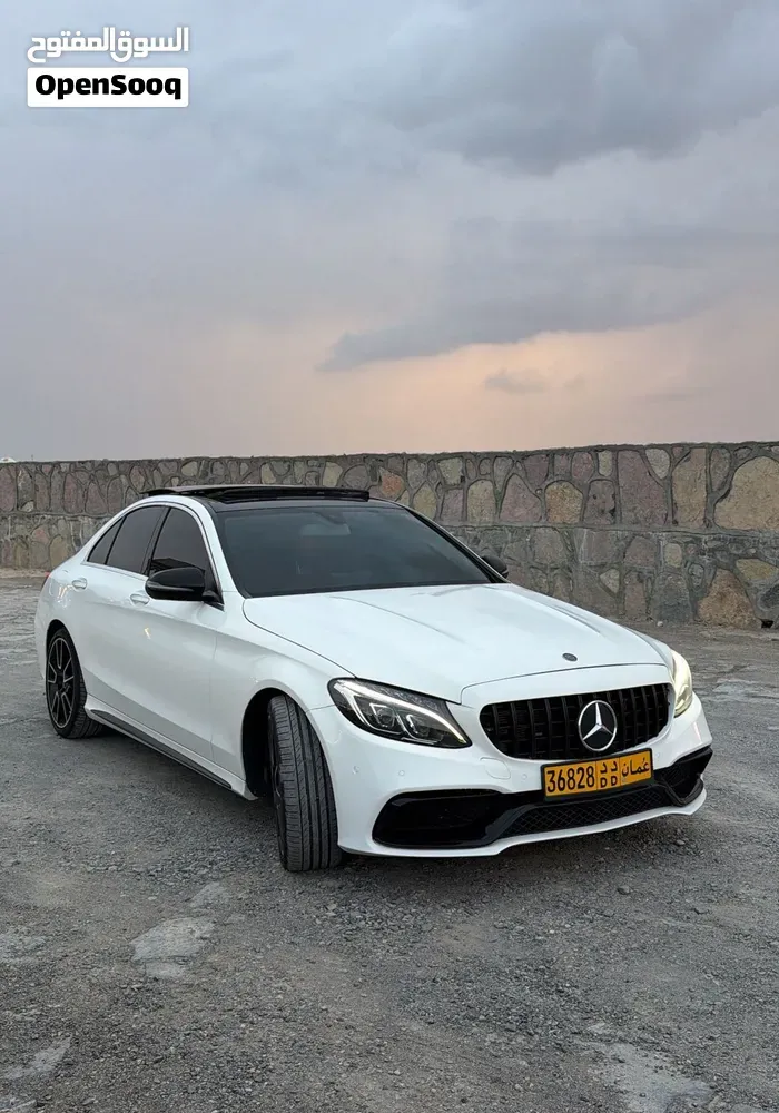 Mercedes-Benz C300 2016 photo 2
