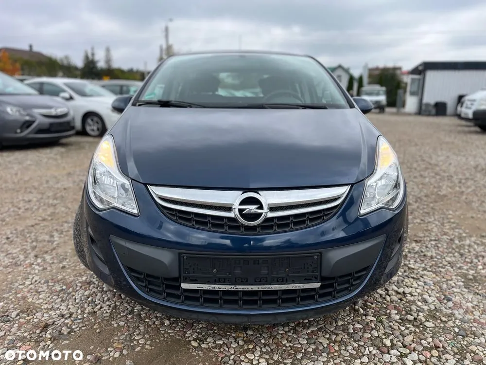Opel Corsa 2012 photo 2