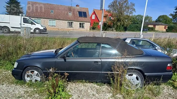 Mercedes-Benz E320