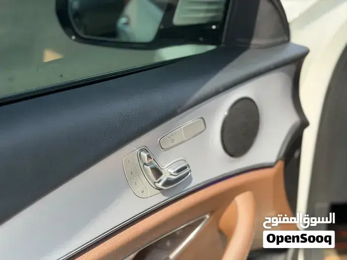 Mercedes-Benz E-Class 2021 photo 4