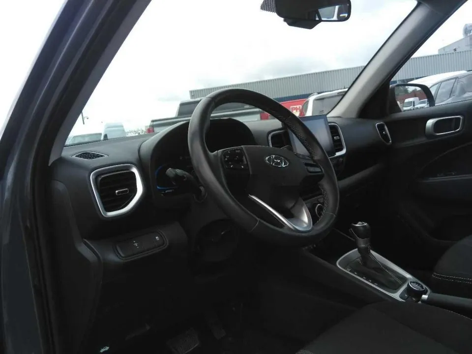 Hyundai Venue 2026 photo 2