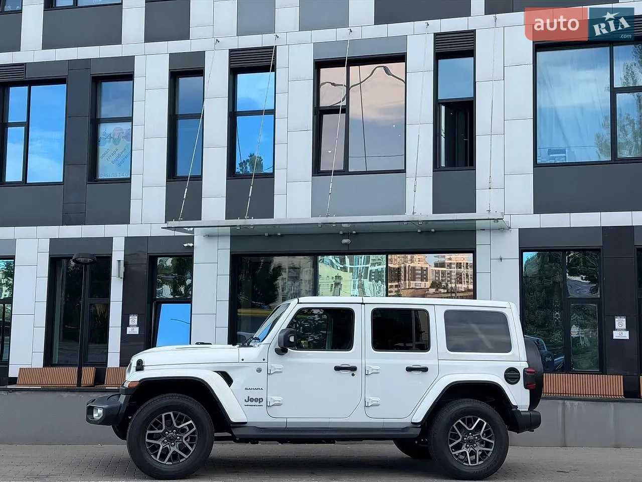 Jeep Wrangler 2024 photo 3
