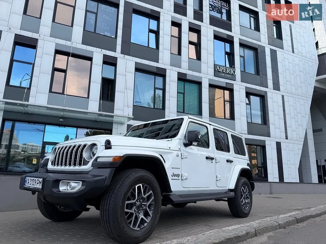 Jeep Wrangler 2024 photo 2