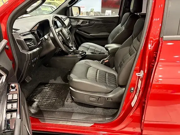Isuzu D-Max 2025 photo 2