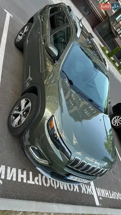 Jeep Cherokee 2018 photo 2