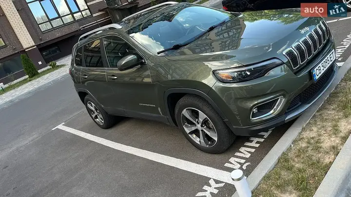 Jeep Cherokee 2018 photo 3