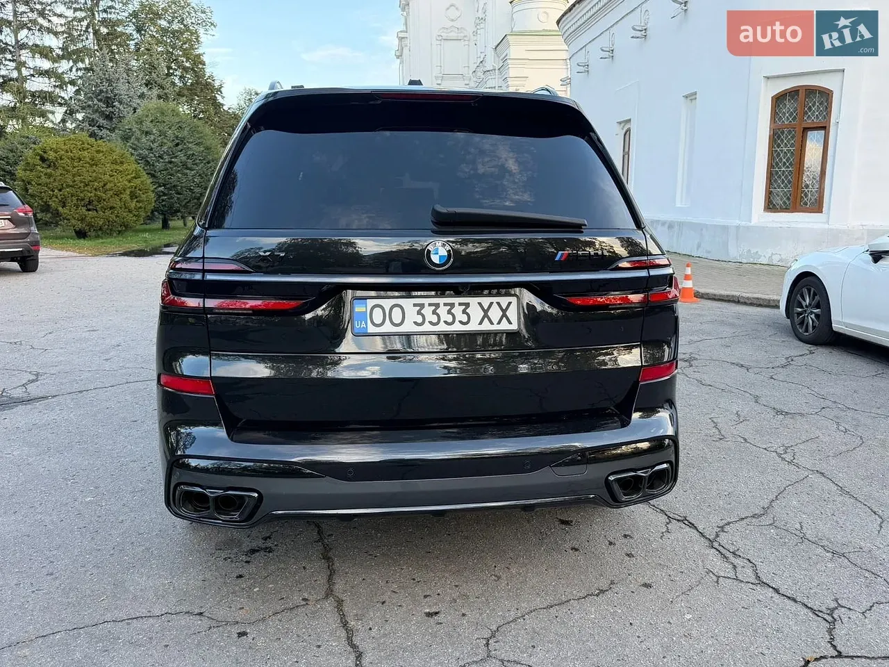 BMW X7 2025 photo 4